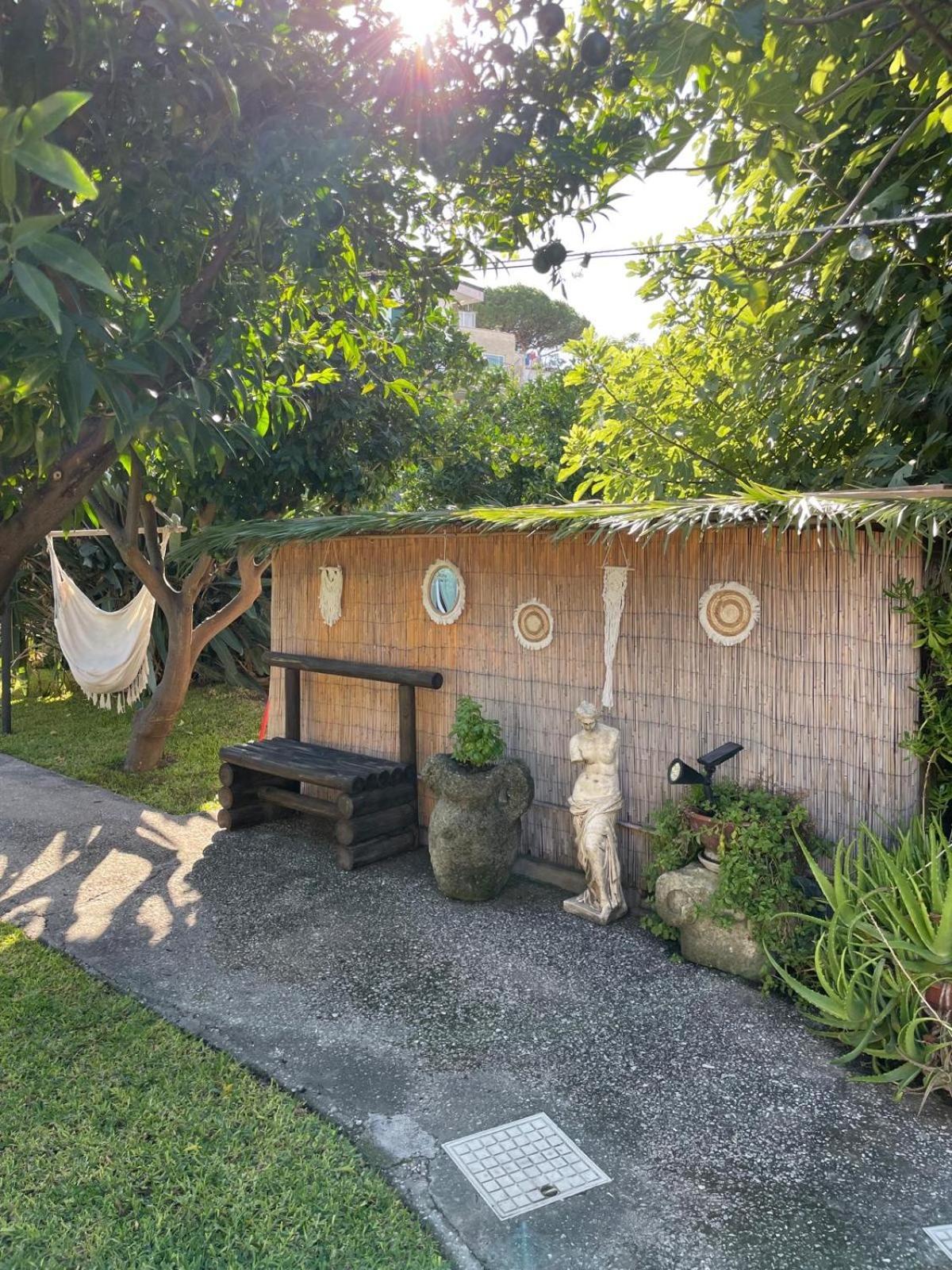 Monolocale super centrale con WI-FI Forio di Ischia Esterno foto