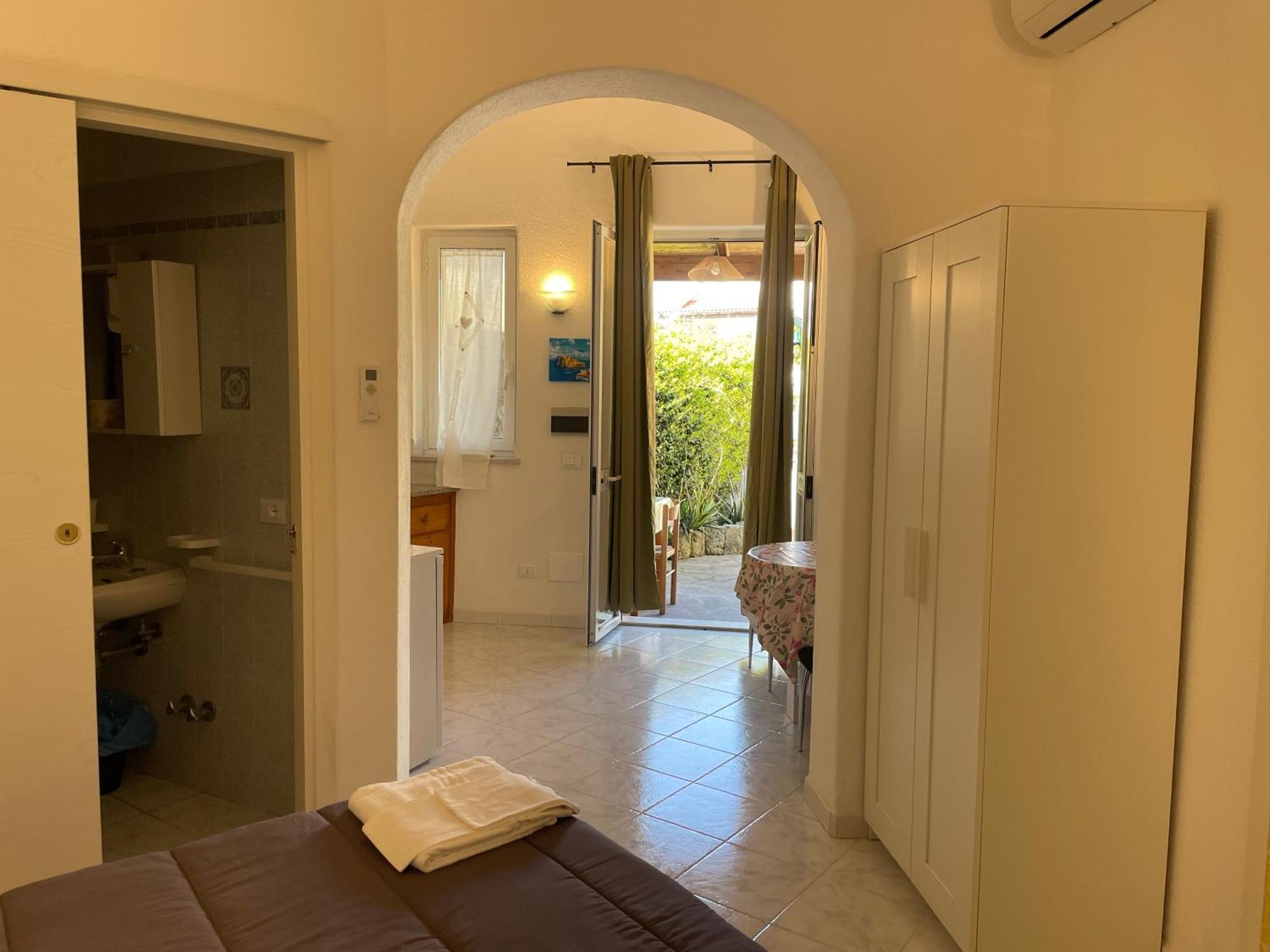 Monolocale super centrale con WI-FI Forio di Ischia Esterno foto